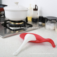 Slip resistant top quality silicone spoon rest utensil holder